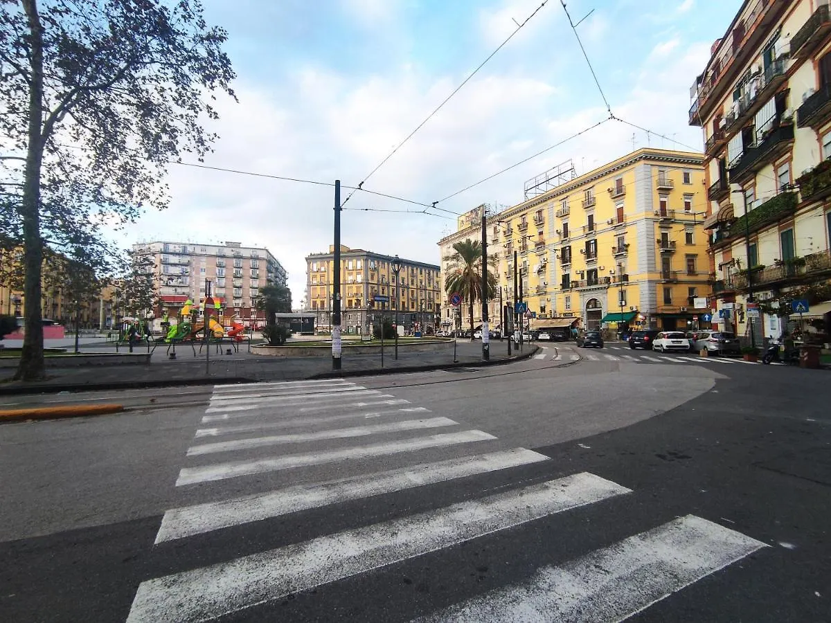 Na' Stanza In Piazza Apartment Naples
