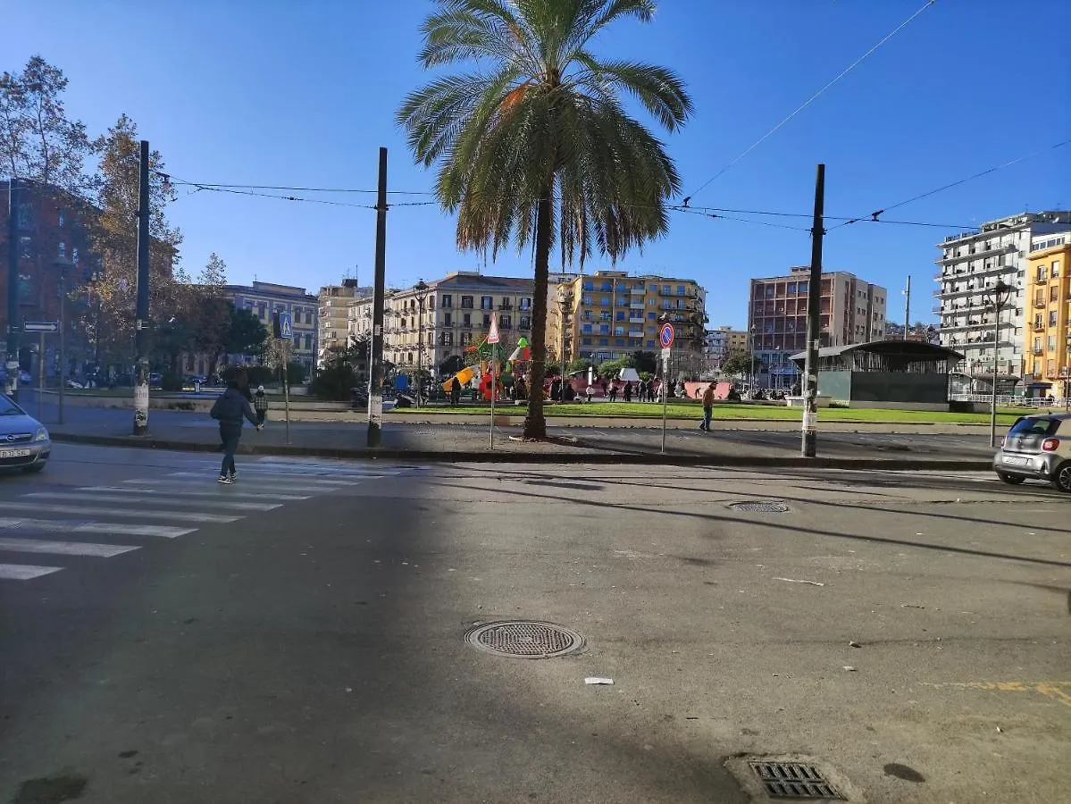Na' Stanza In Piazza Apartment Naples