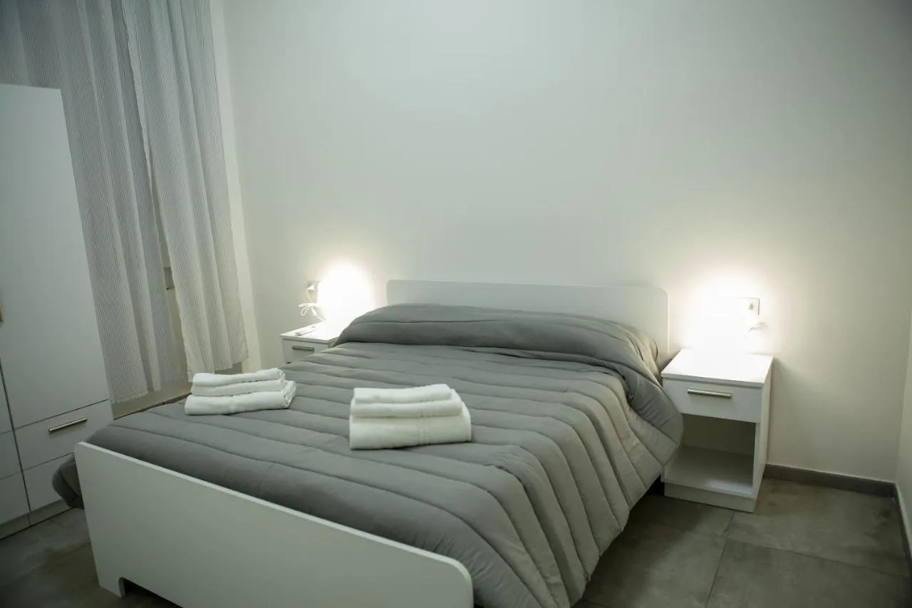 Na' Stanza In Piazza Apartment Naples