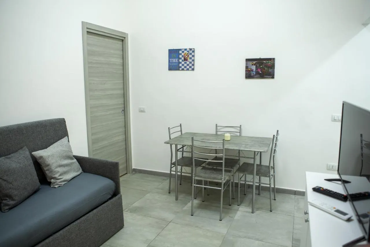 Na' Stanza In Piazza Apartment Naples 0*,