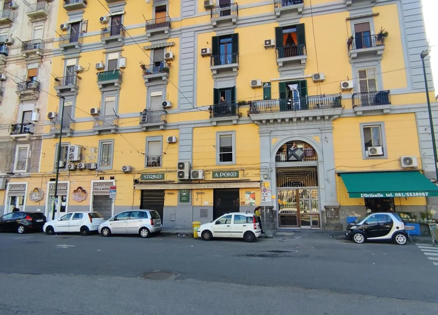 Na' Stanza In Piazza Apartment Naples Italy